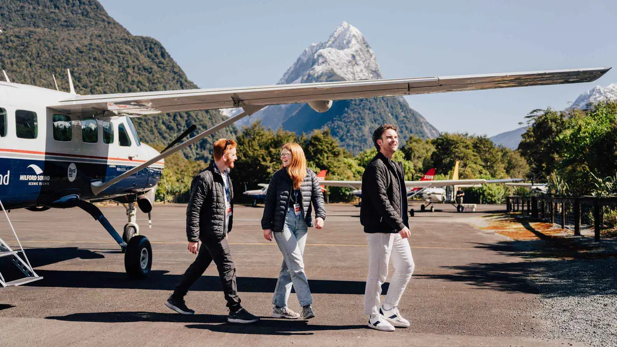 Scenic flight over Fiordland mountains to a Milford Sound fly and cruise boat tour from Queenstown